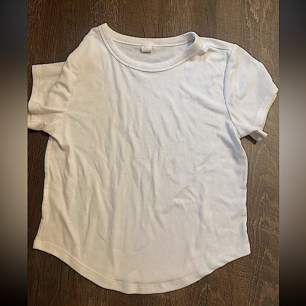 american eagle outfitters white cropped t shirt